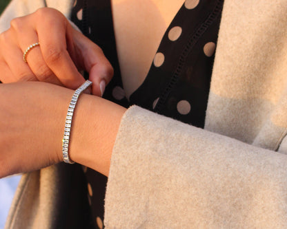 Aura Vertical Baguette Tennis Bracelet